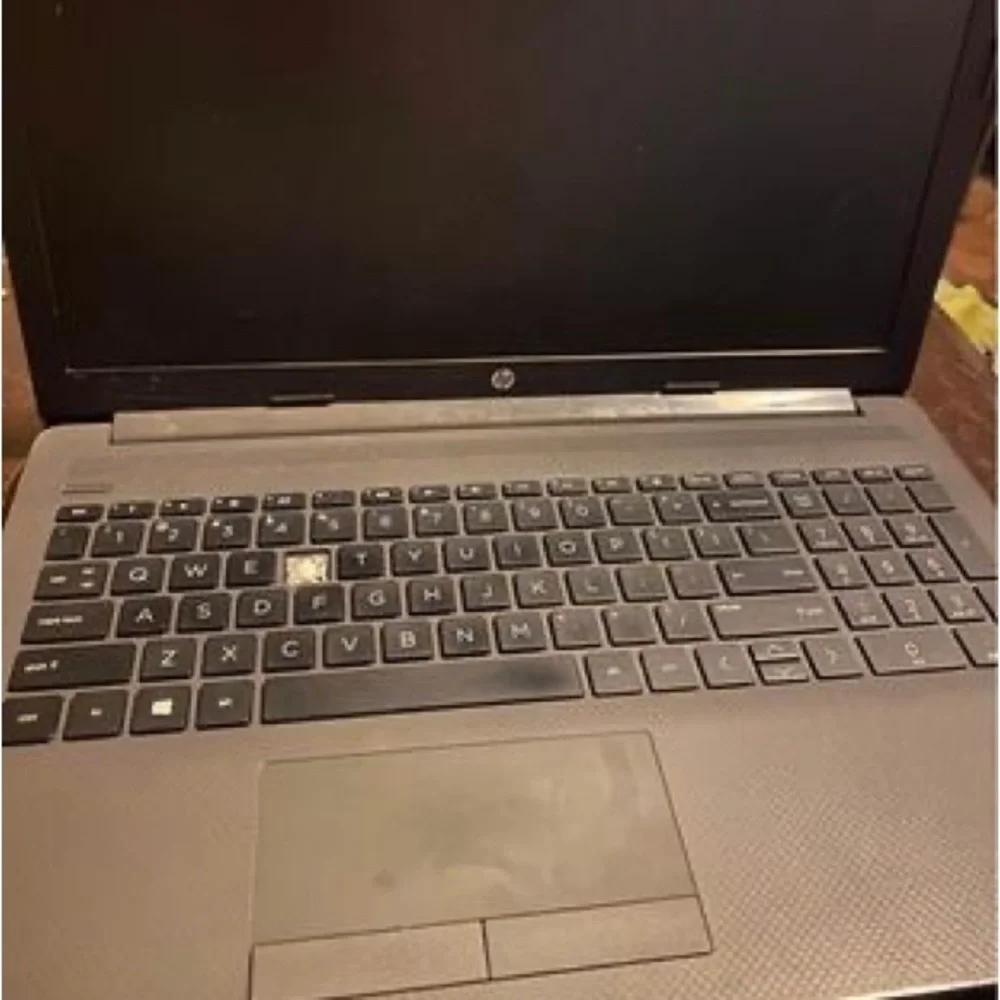 Only thing wrong is the R isn’t in its place I do have the piece to be put back.